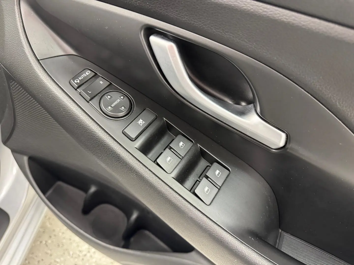 2019 Hyundai i30 Gallery Image 16