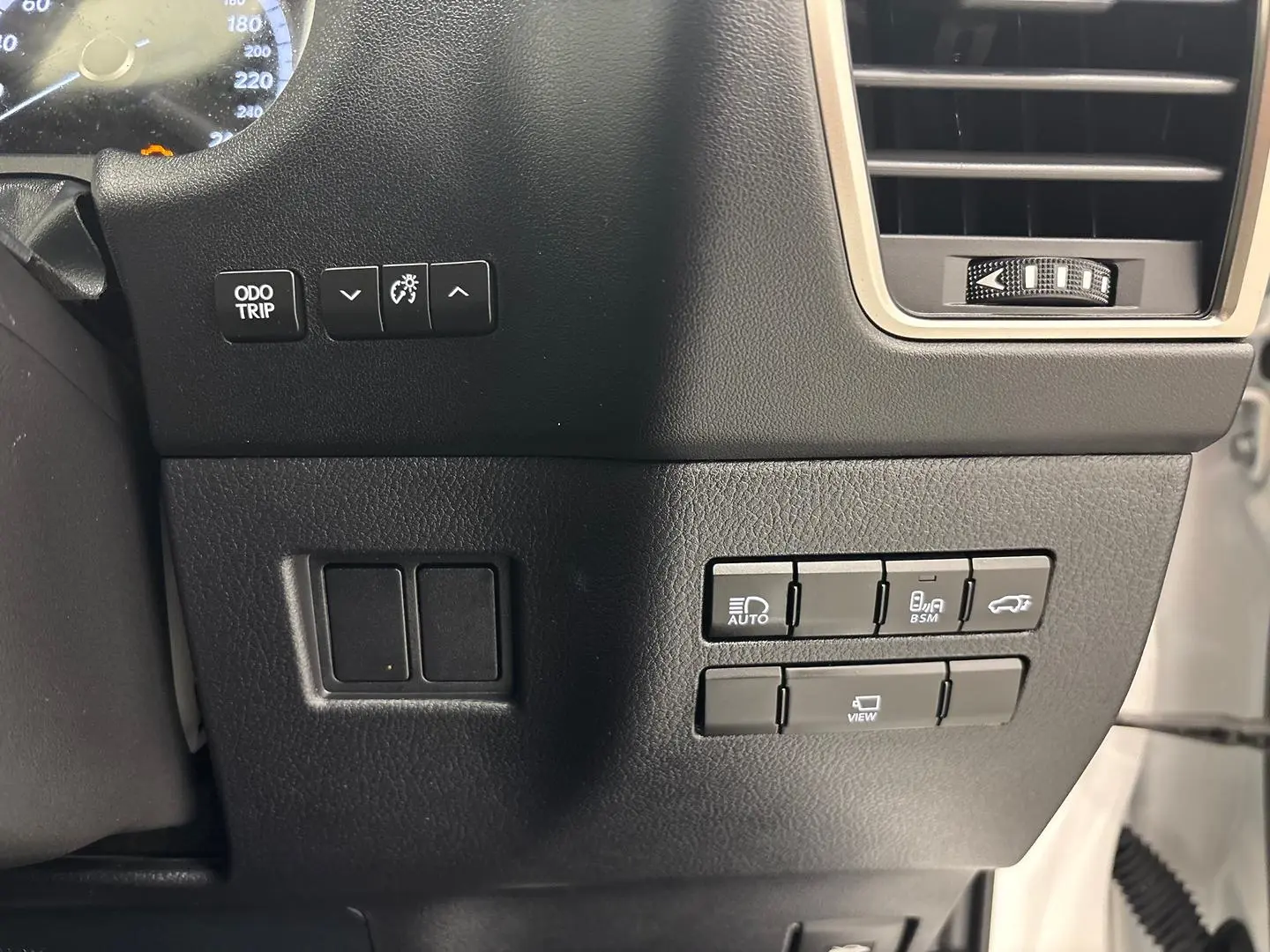 2021 Lexus NX Gallery Image 31