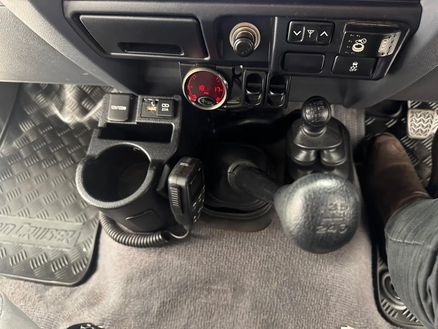 2020 Toyota Landcruiser Gallery Image 21