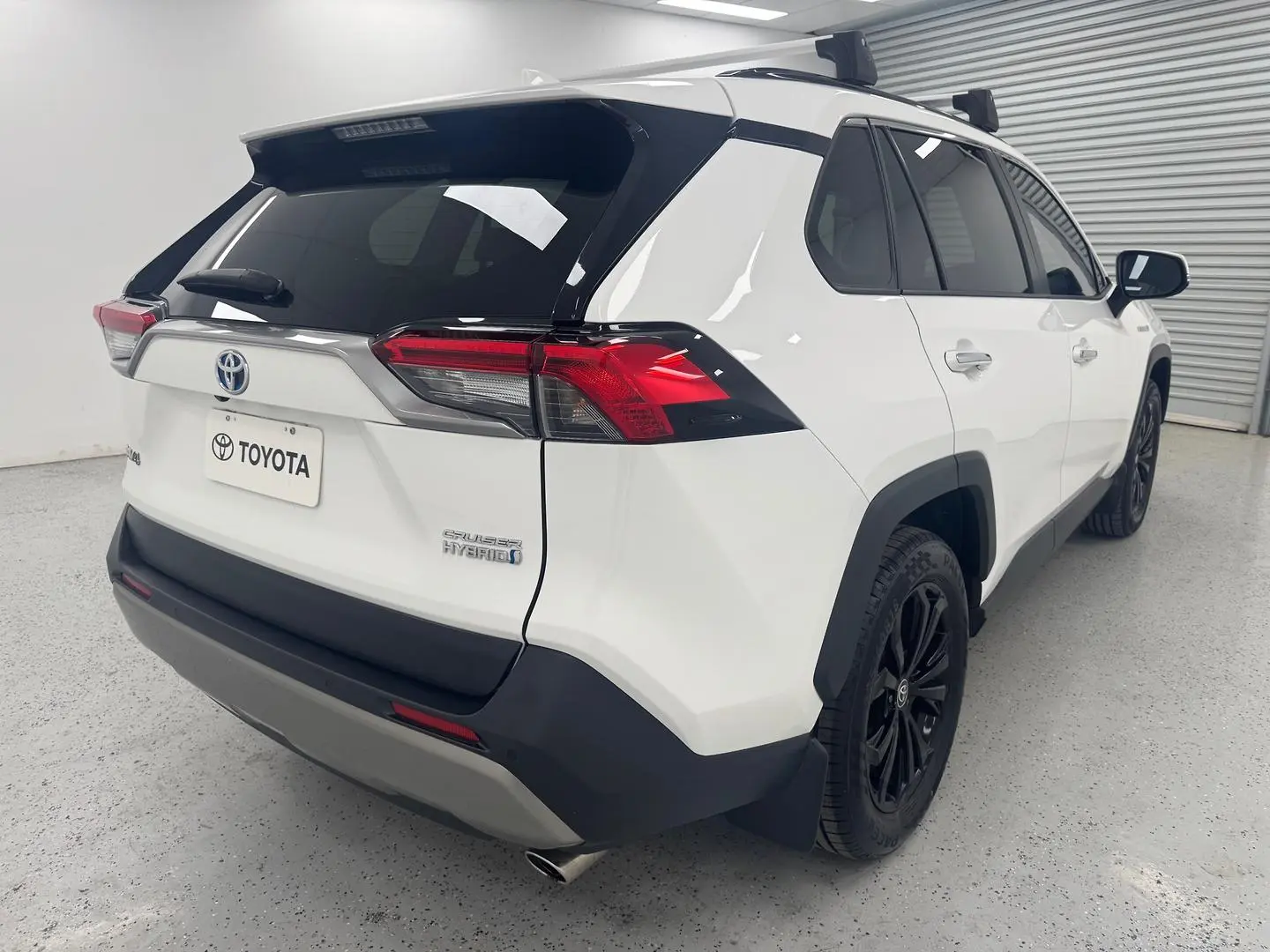 2022 Toyota RAV4 Gallery Image 3