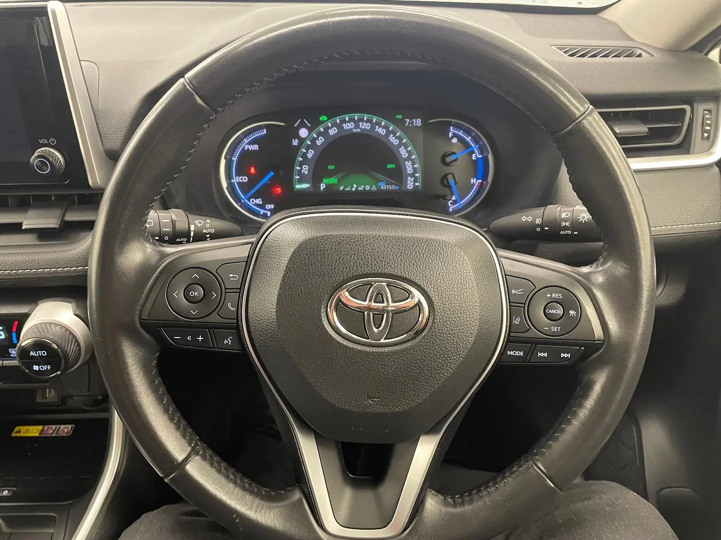 2023 Toyota RAV4 Gallery Image 24