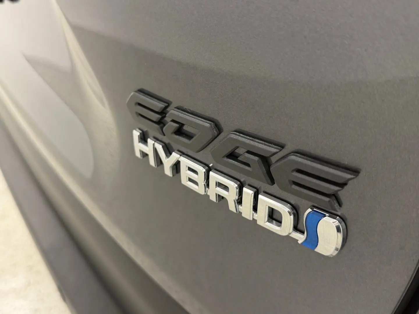 2024 Toyota RAV4 Gallery Image 32