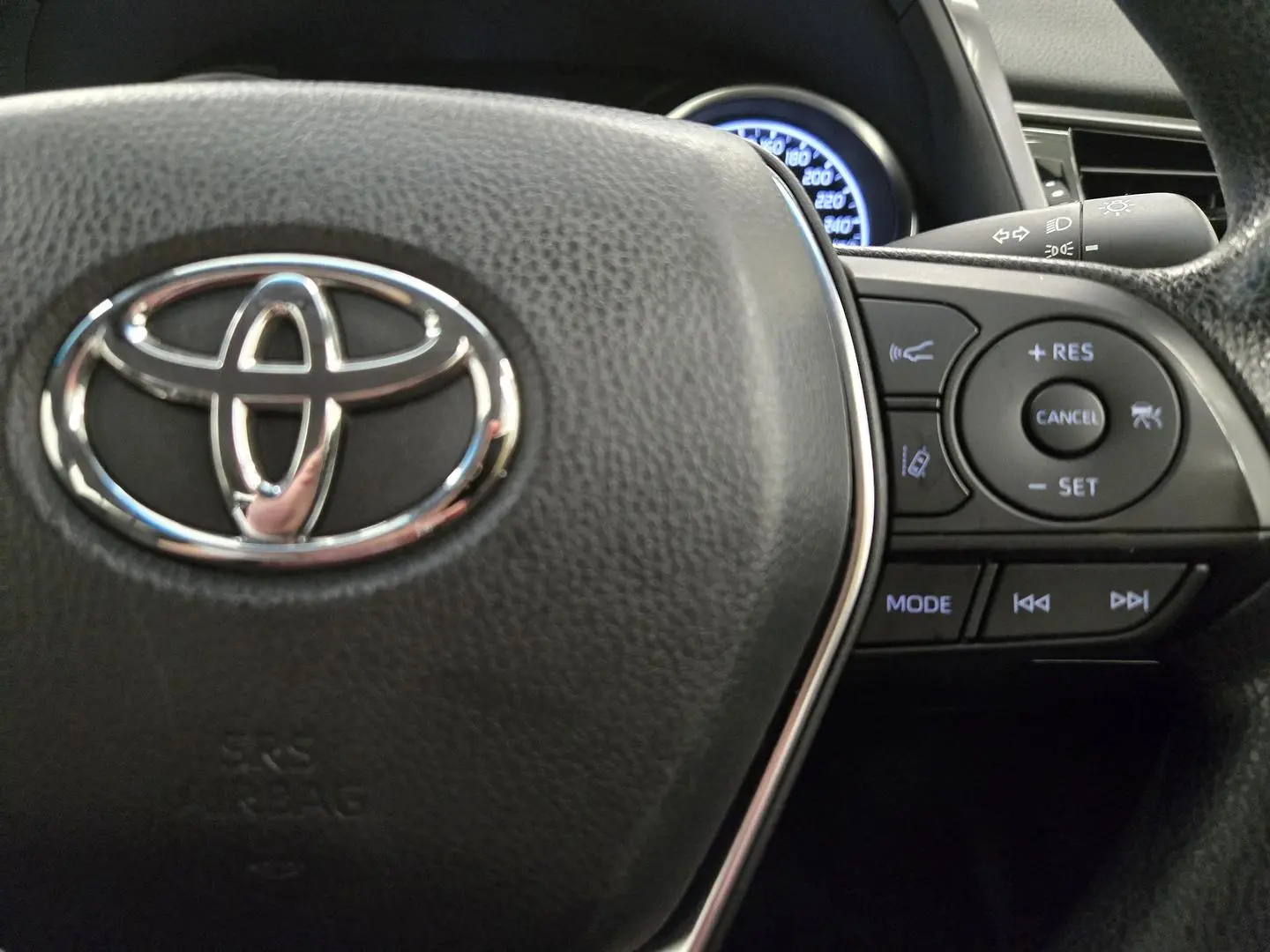 2019 Toyota Camry Gallery Image 29