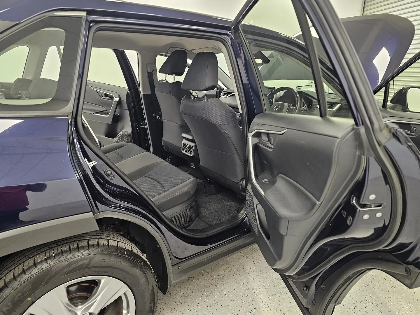 2022 Toyota RAV4 Gallery Image 21