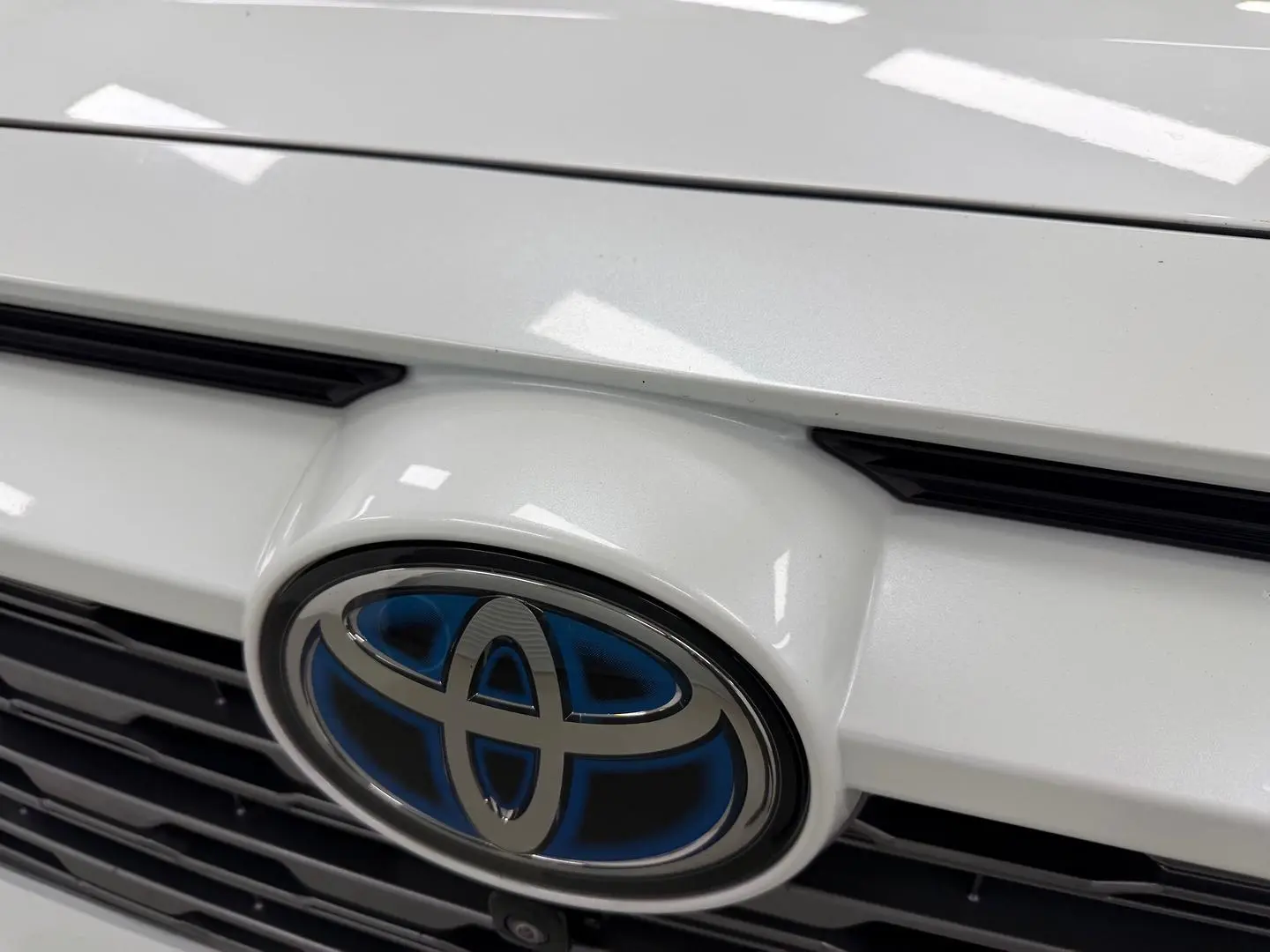 2023 Toyota RAV4 Gallery Image 33