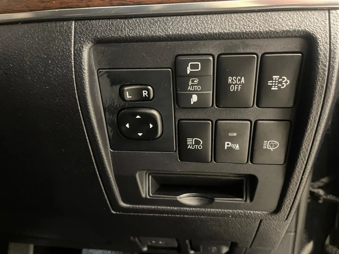 2020 Toyota Landcruiser Gallery Image 27