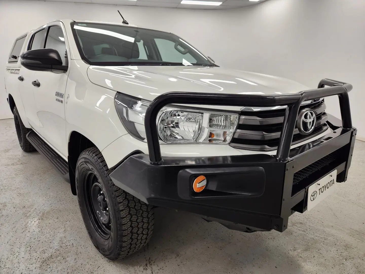 2018 Toyota Hilux Gallery Image 1