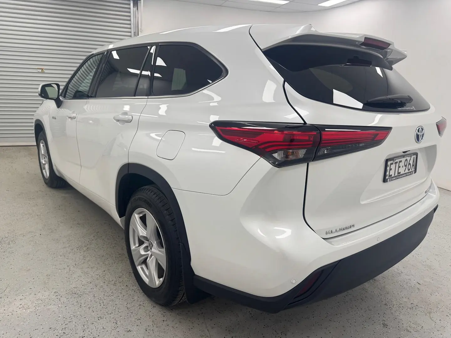 2021 Toyota Kluger Gallery Image 4