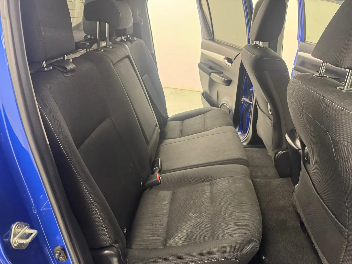 2016 Toyota Hilux Gallery Image 30