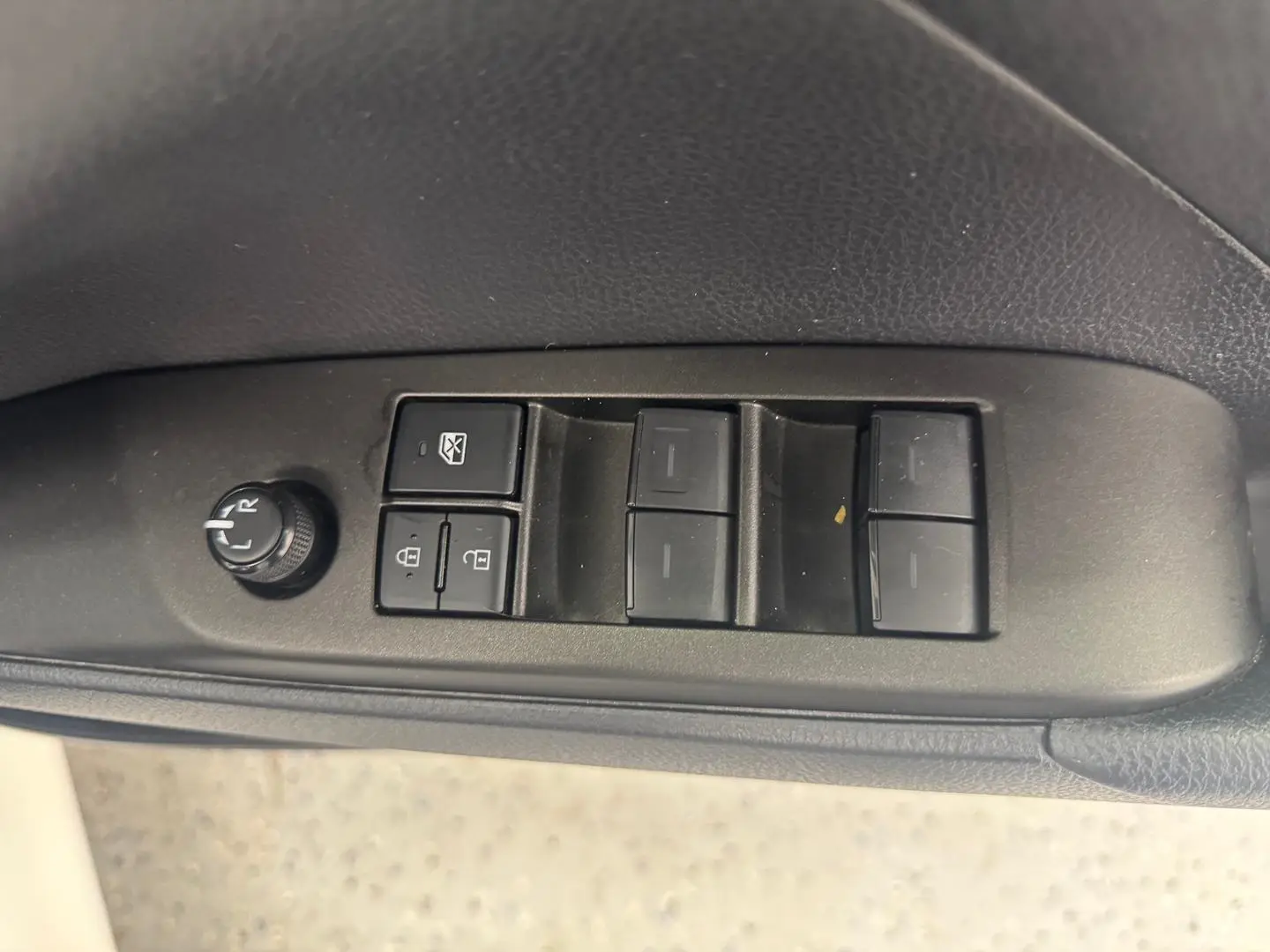 2023 Toyota Camry Gallery Image 16