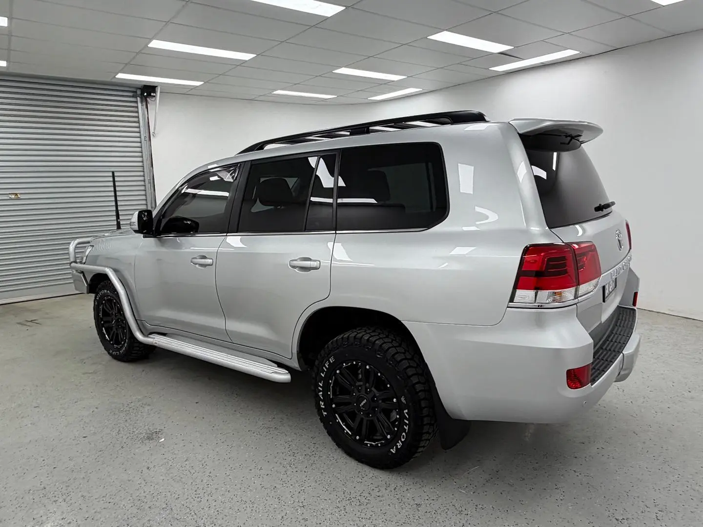 2018 Toyota Landcruiser Gallery Image 4