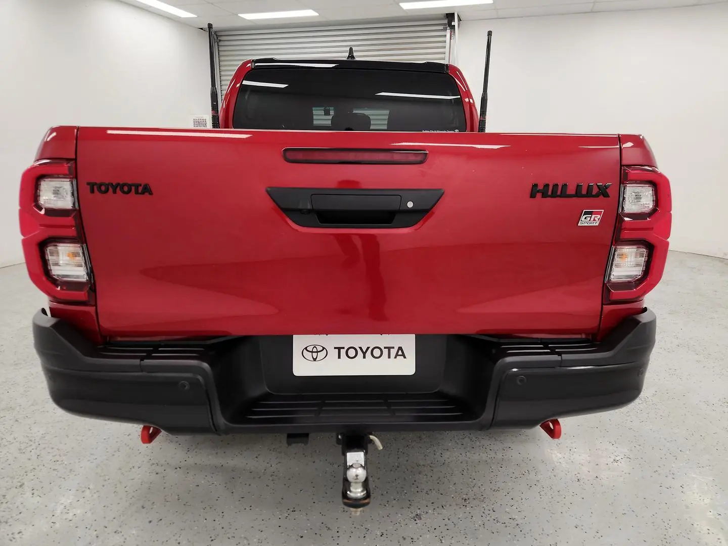 2023 Toyota Hilux Gallery Image 4