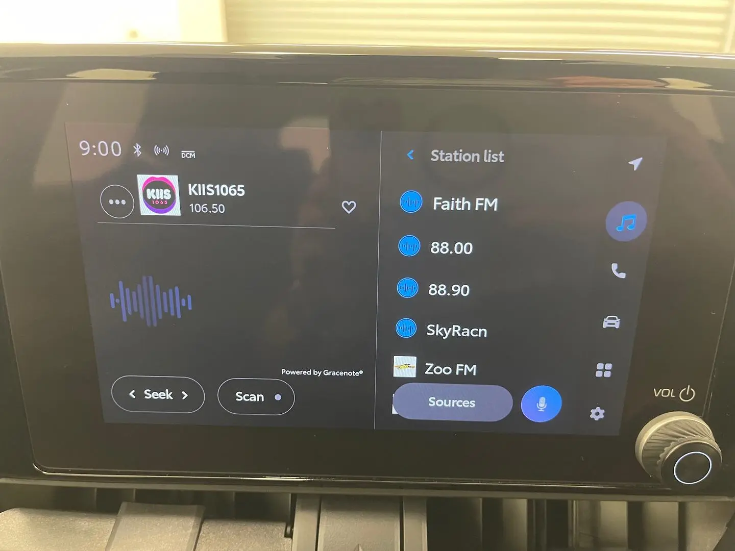2024 Toyota RAV4 Gallery Image 26
