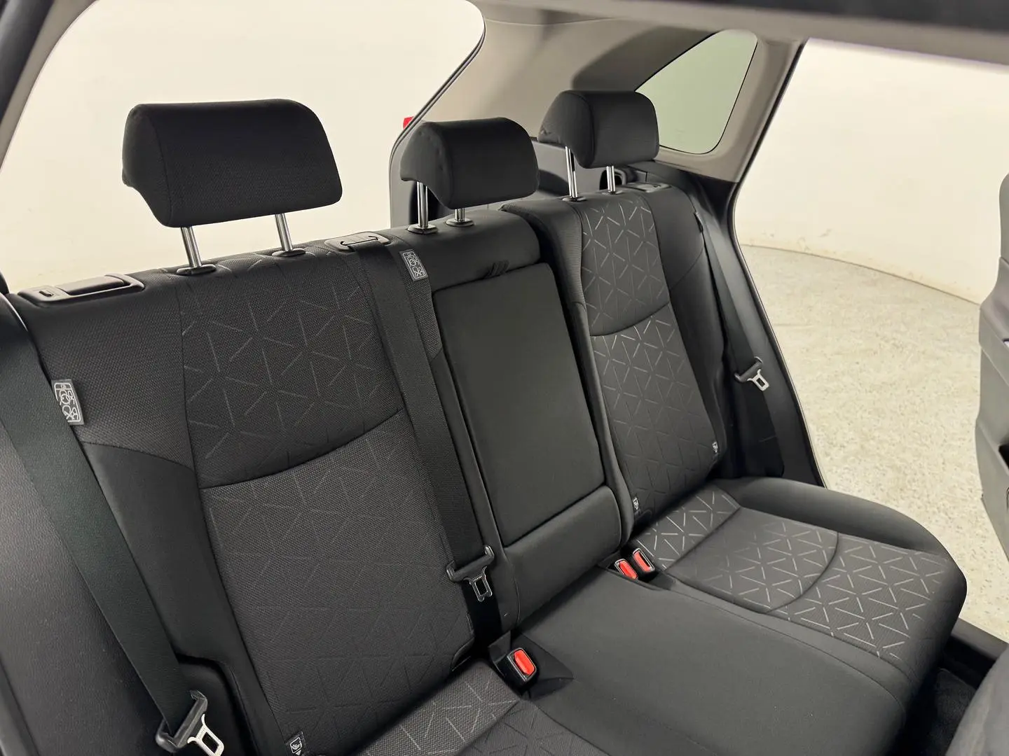2022 Toyota RAV4 Gallery Image 25