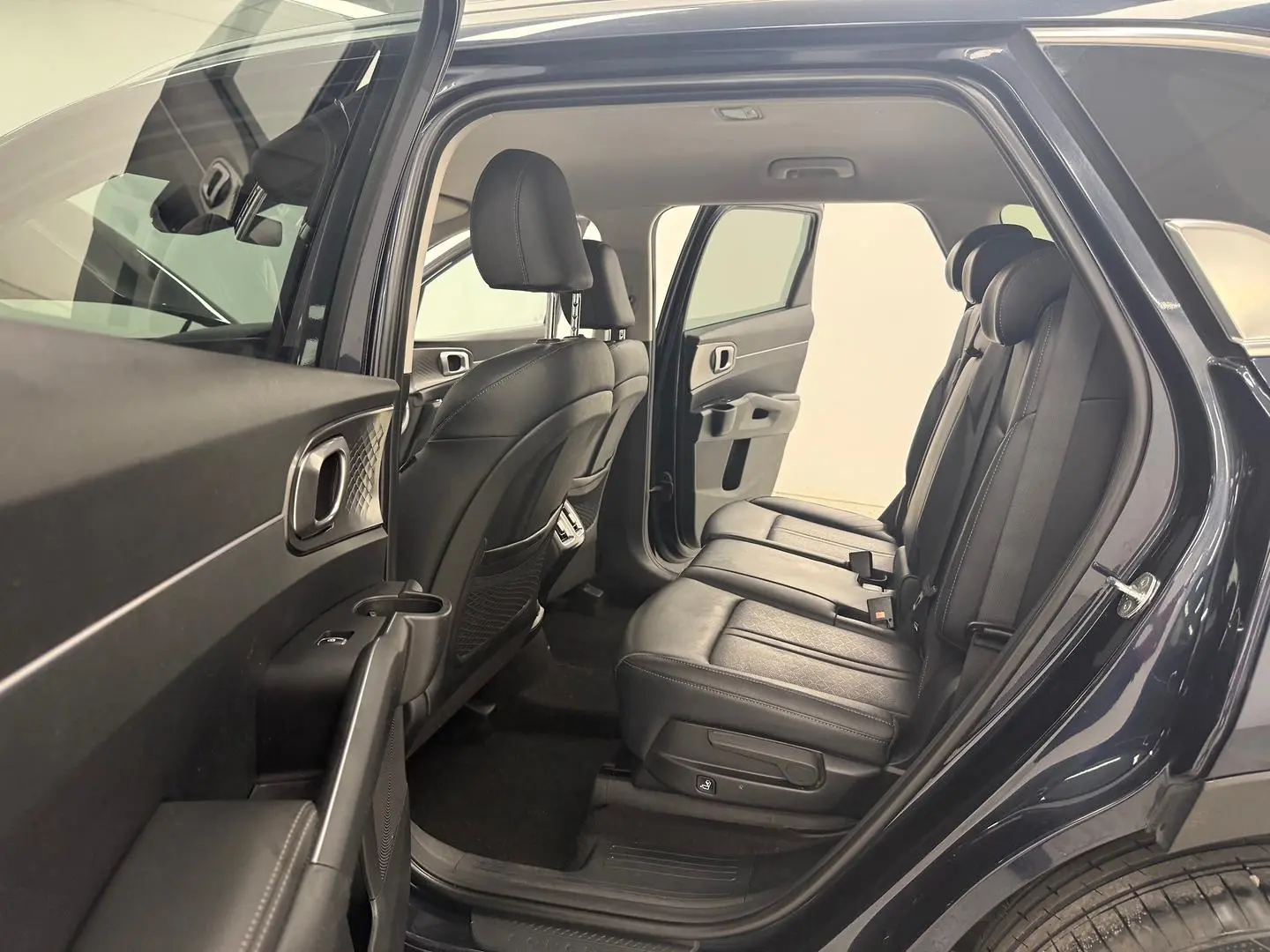 2023 Kia Sorento Gallery Image 11