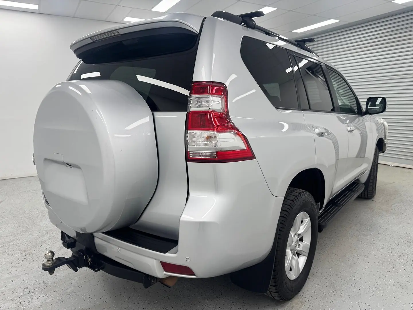 2015 Toyota Landcruiser Prado Gallery Image 3