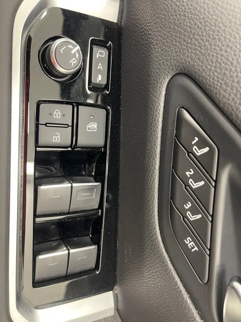 2022 Toyota Landcruiser Gallery Image 22