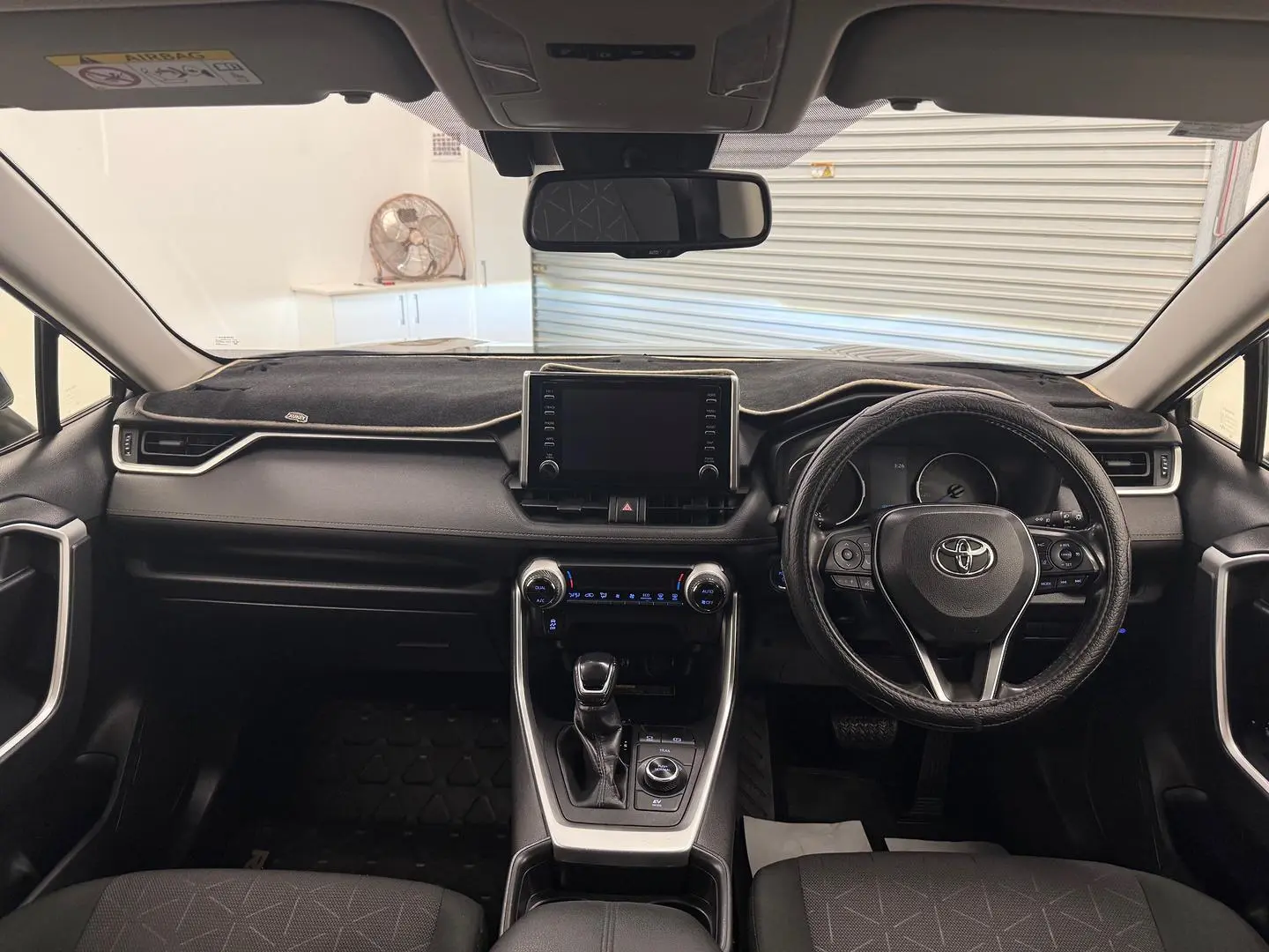 2019 Toyota RAV4 Gallery Image 22