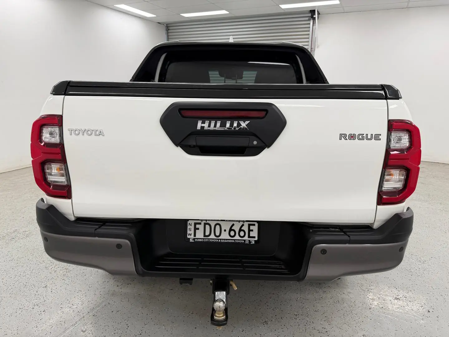 2023 Toyota Hilux Gallery Image 4