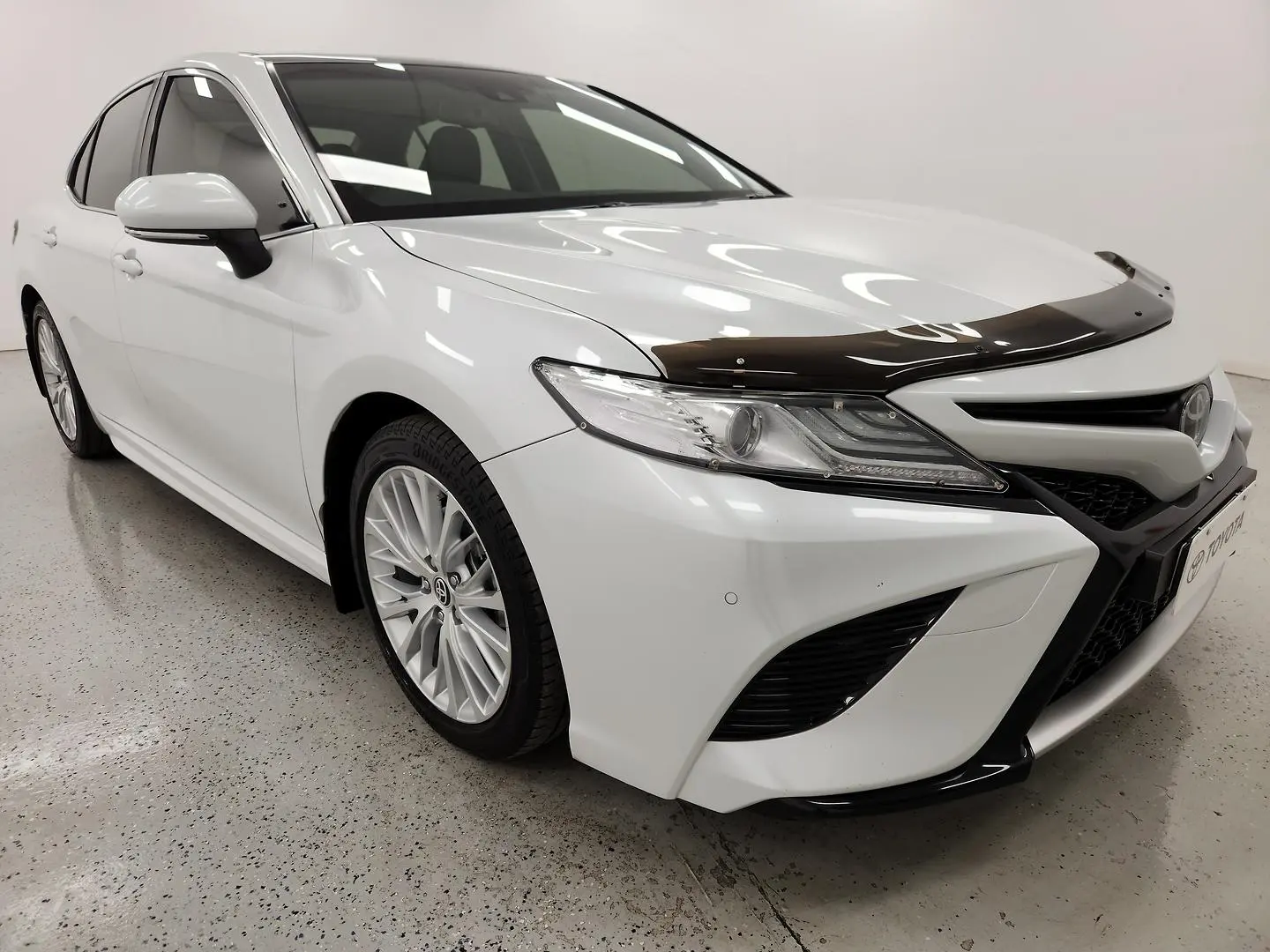 2020 Toyota Camry Gallery Image 1