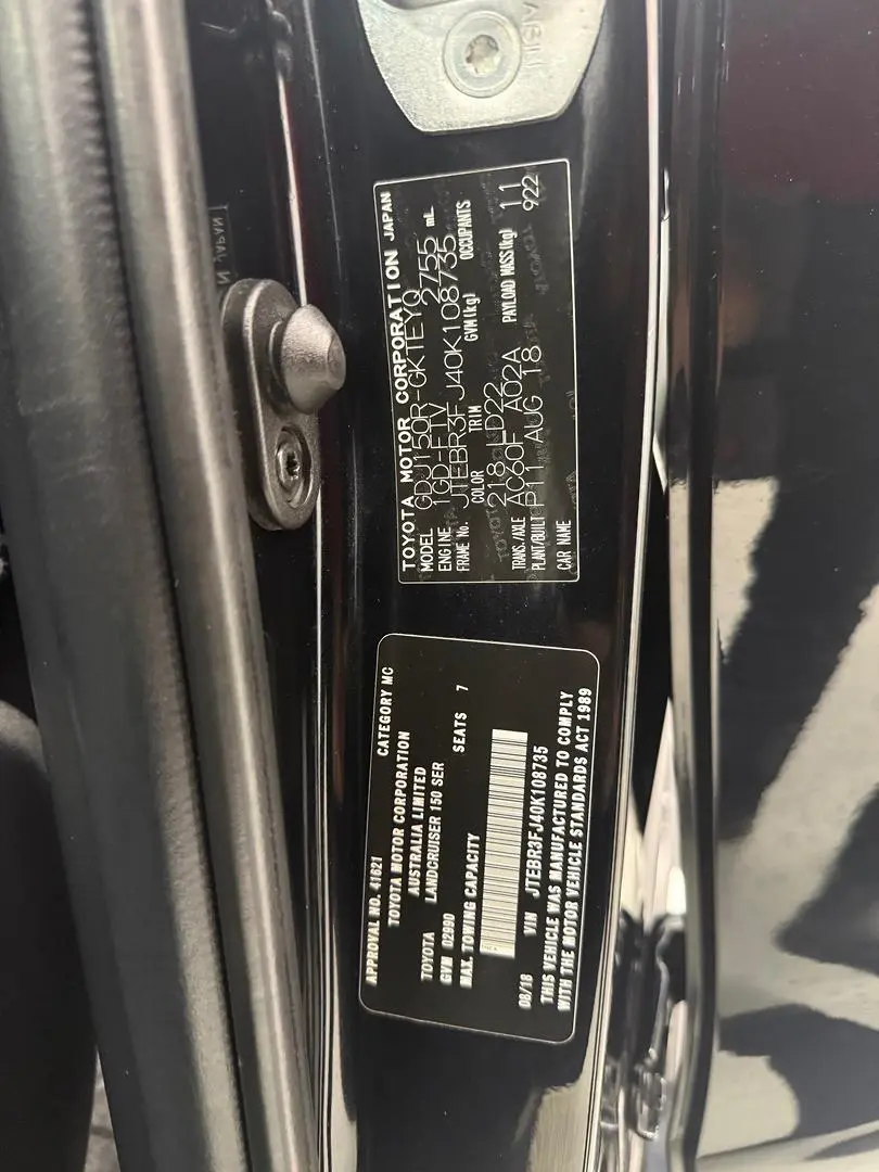 2018 Toyota Landcruiser Prado Gallery Image 11