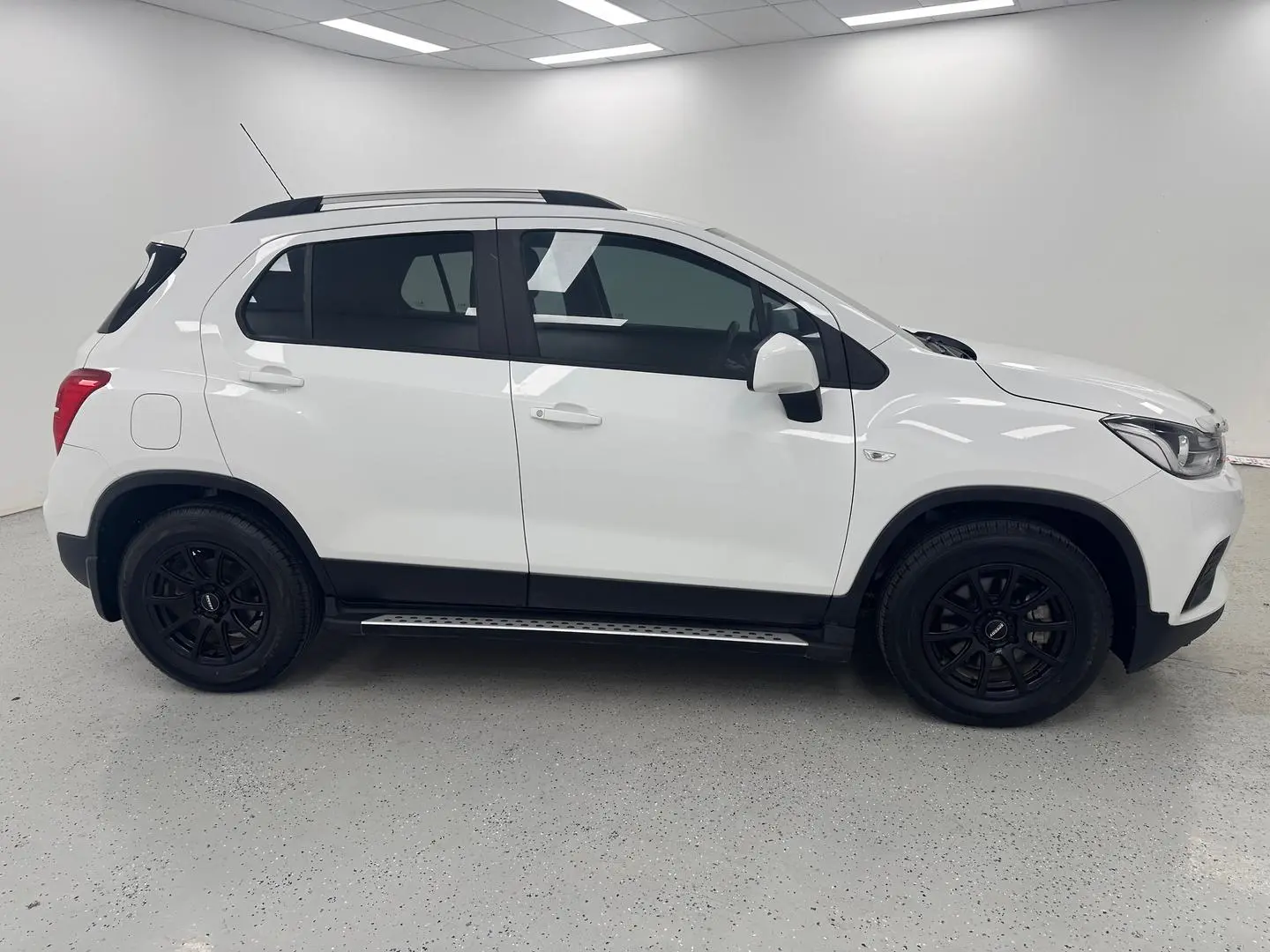 2017 Holden Trax Gallery Image 2