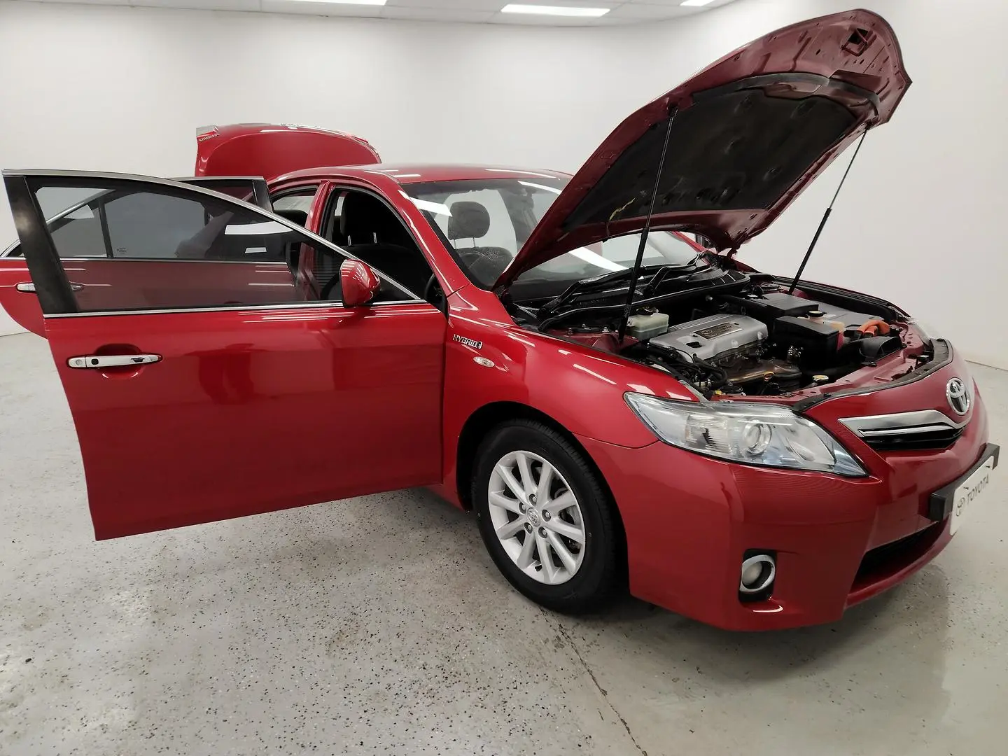 2011 Toyota Camry Gallery Image 8