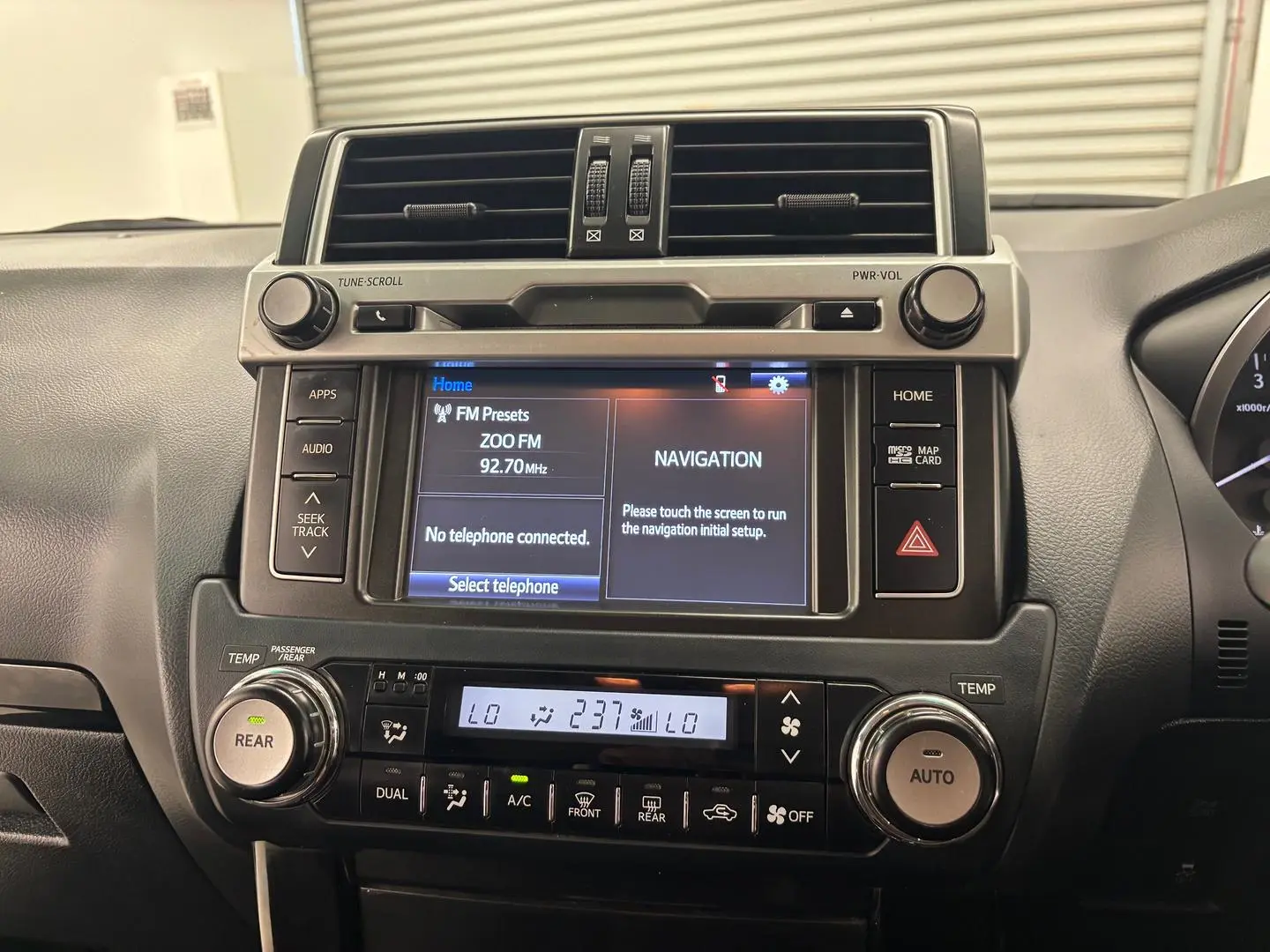 2016 Toyota Landcruiser Prado Gallery Image 31