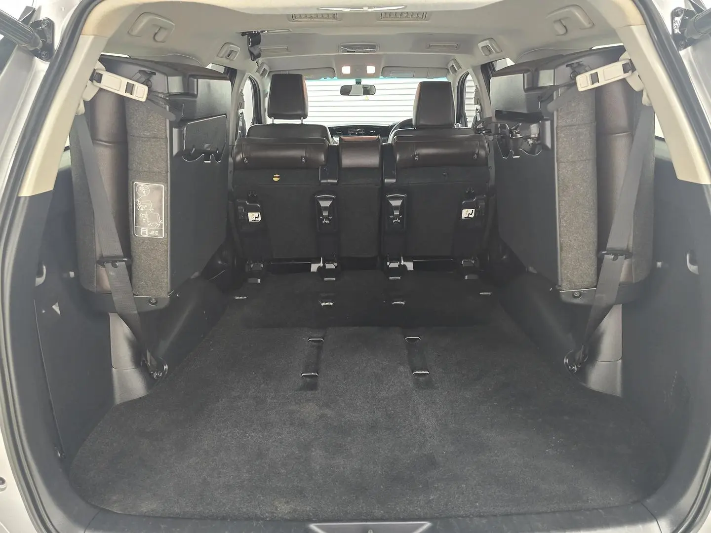 2017 Toyota Fortuner Gallery Image 28