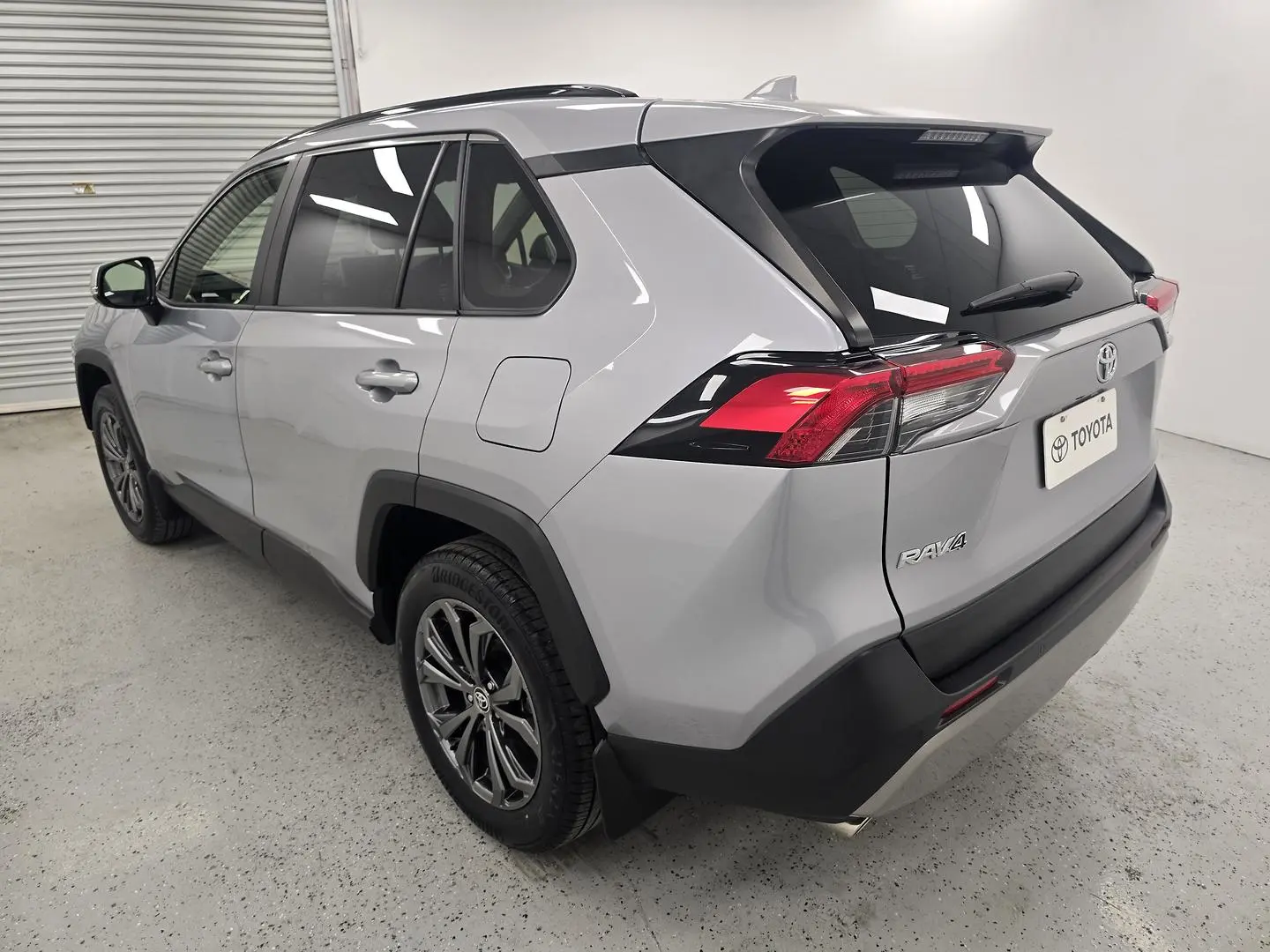 2022 Toyota RAV4 Gallery Image 5