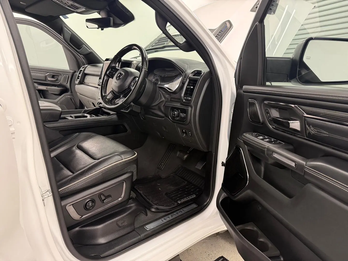 2022 RAM 1500 Gallery Image 20