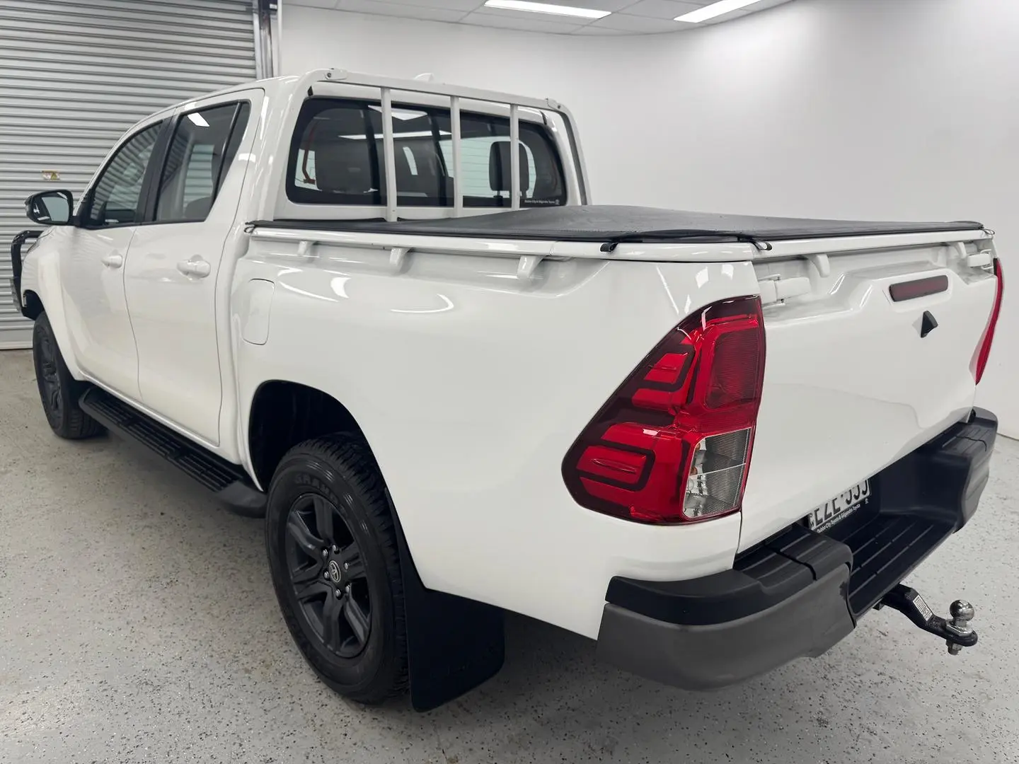 2023 Toyota Hilux Gallery Image 4