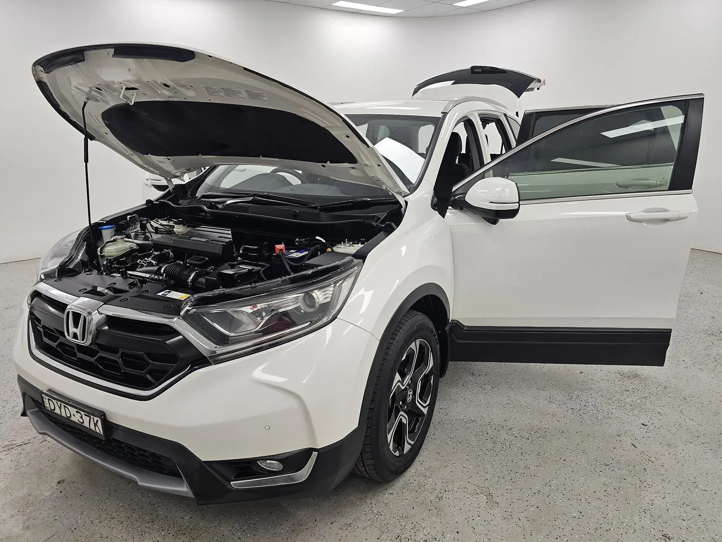 2018 Honda CR-V Gallery Image 8