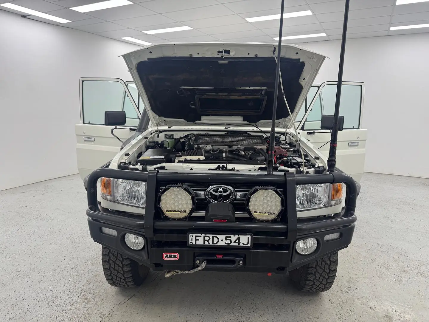 2020 Toyota Landcruiser Gallery Image 13