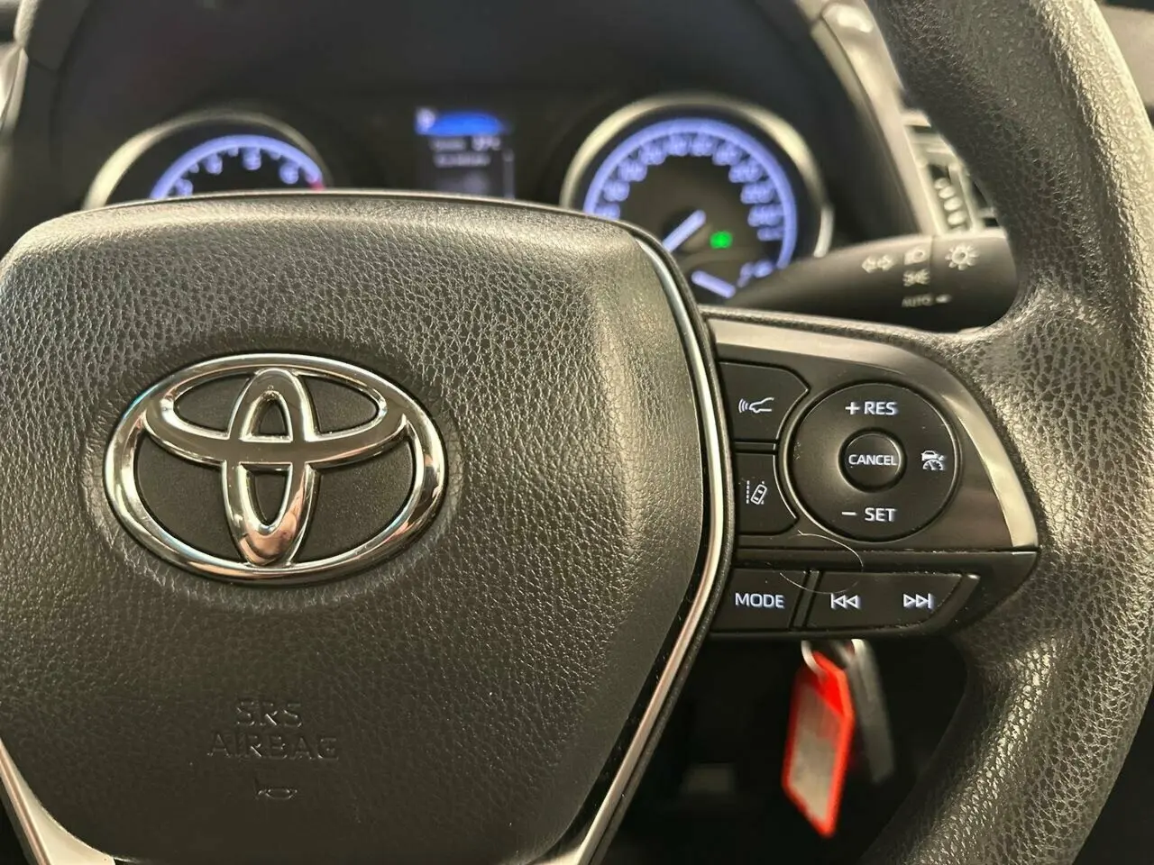 2019 Toyota Camry Image 20