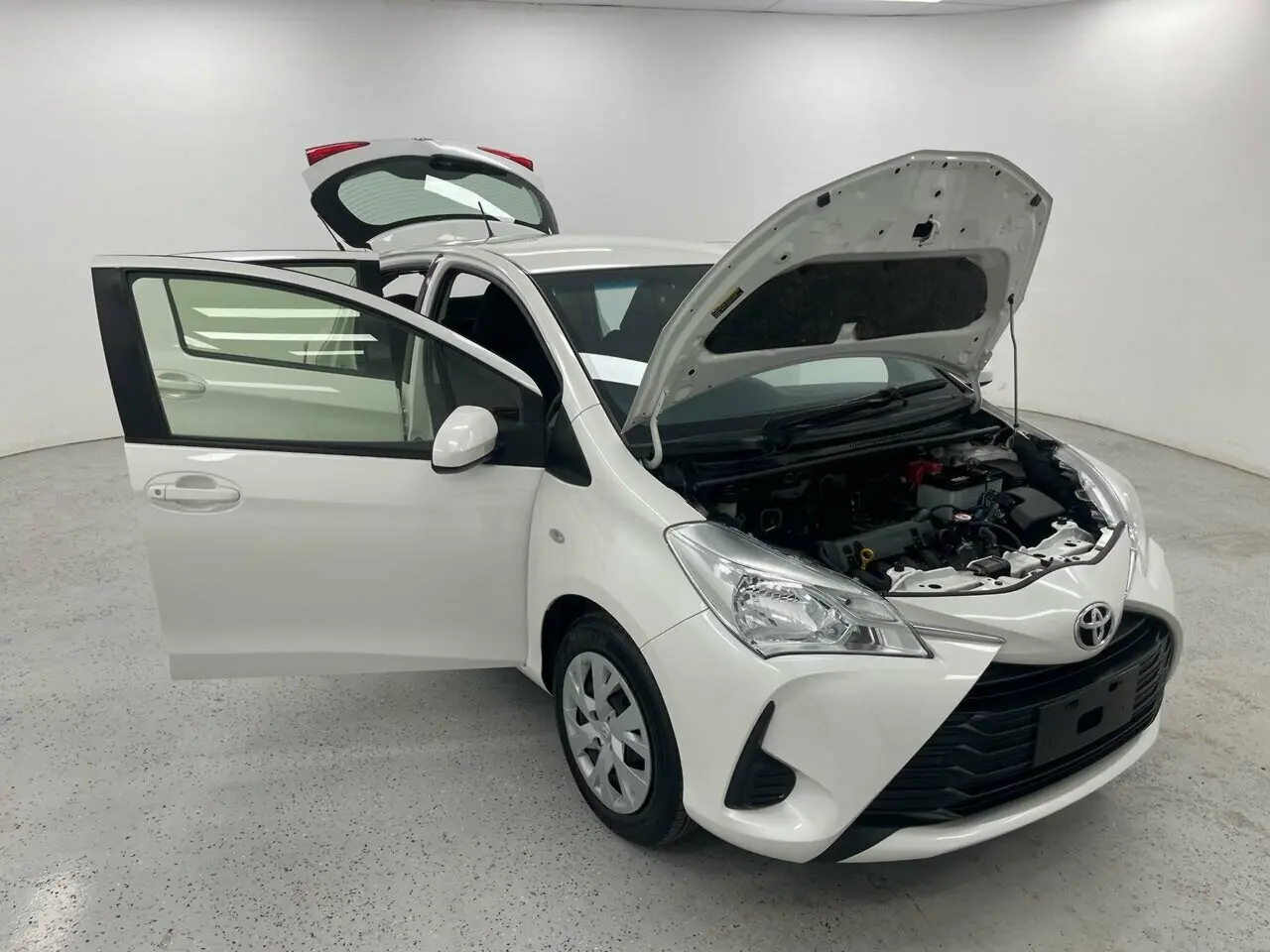 2019 Toyota Yaris Image 7