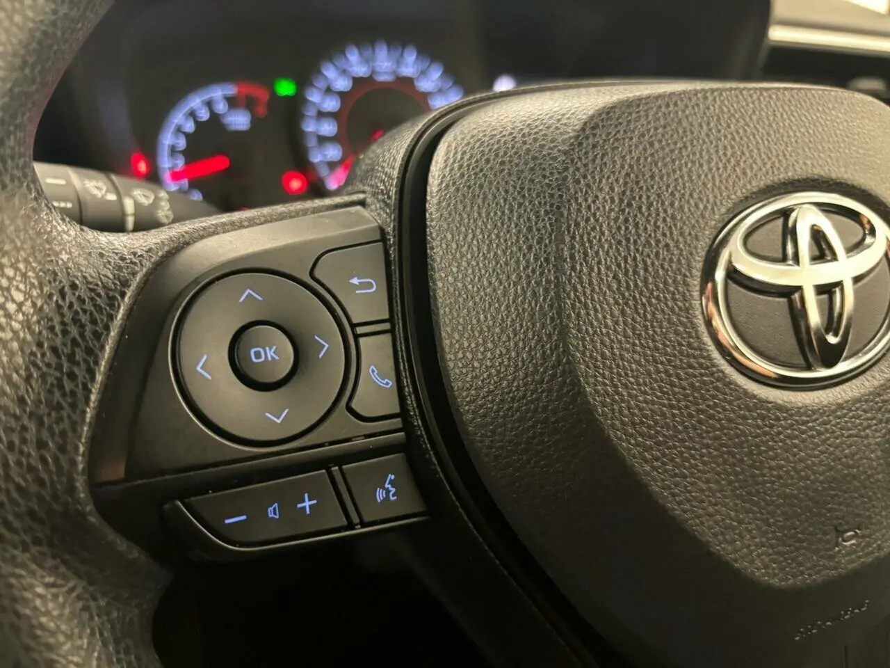 2018 Toyota Corolla Image 24