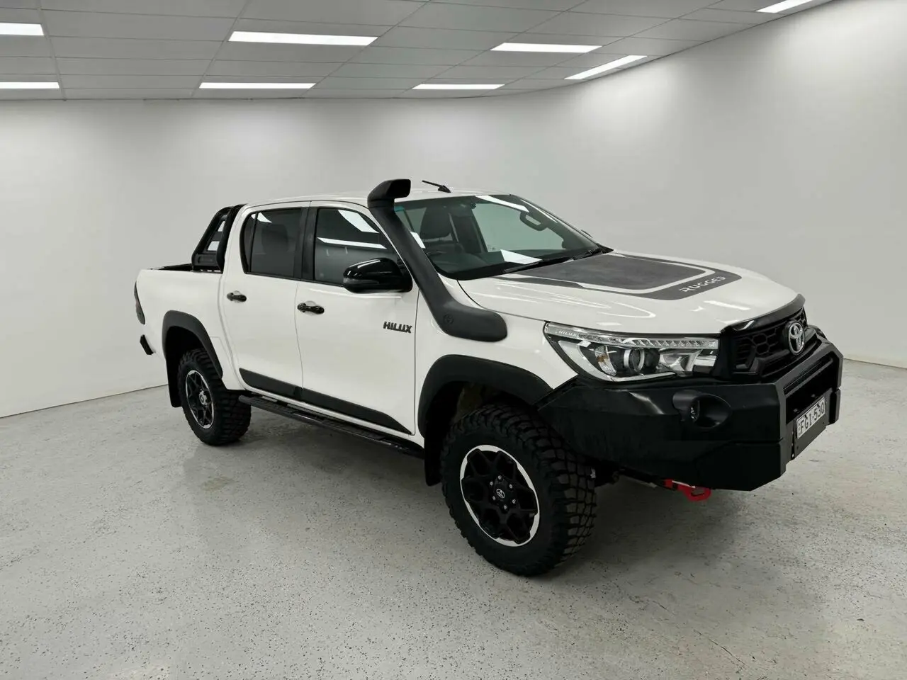 2019 Toyota Hilux Image 2