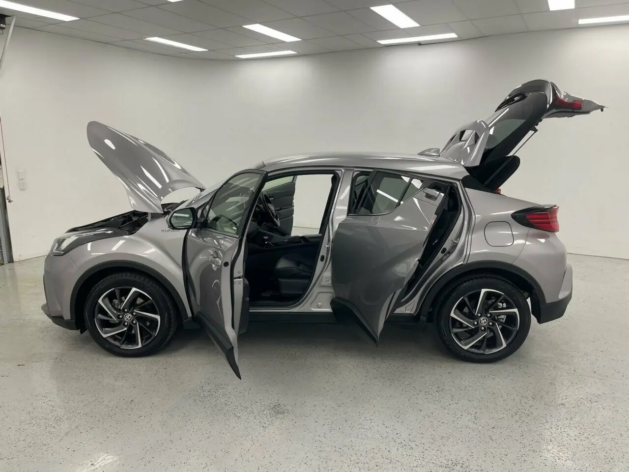 2020 Toyota C-HR Image 11