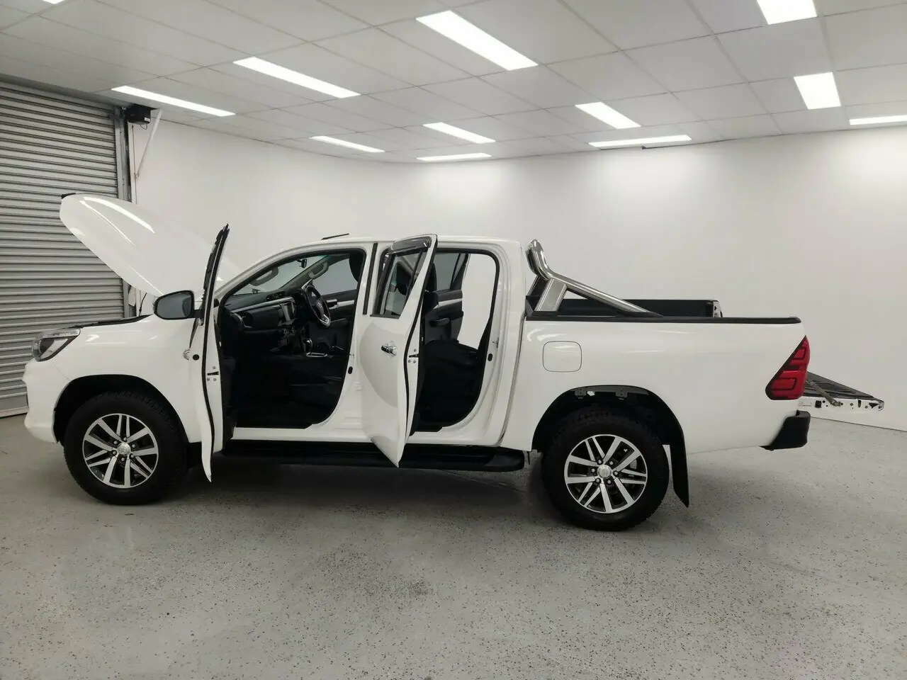 2019 Toyota Hilux Image 14