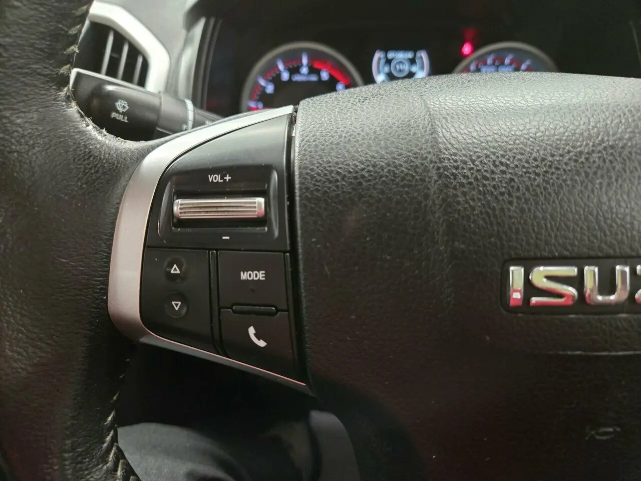 2018 Isuzu D-MAX Image 23