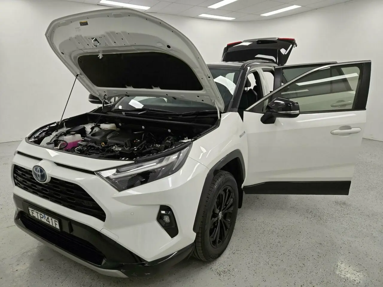 2022 Toyota RAV4 Image 15