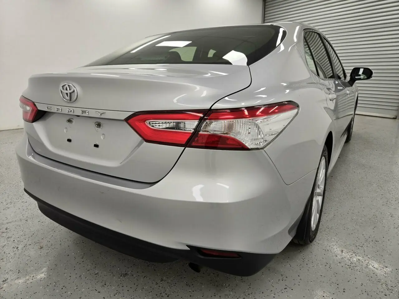 2019 Toyota Camry Image 3