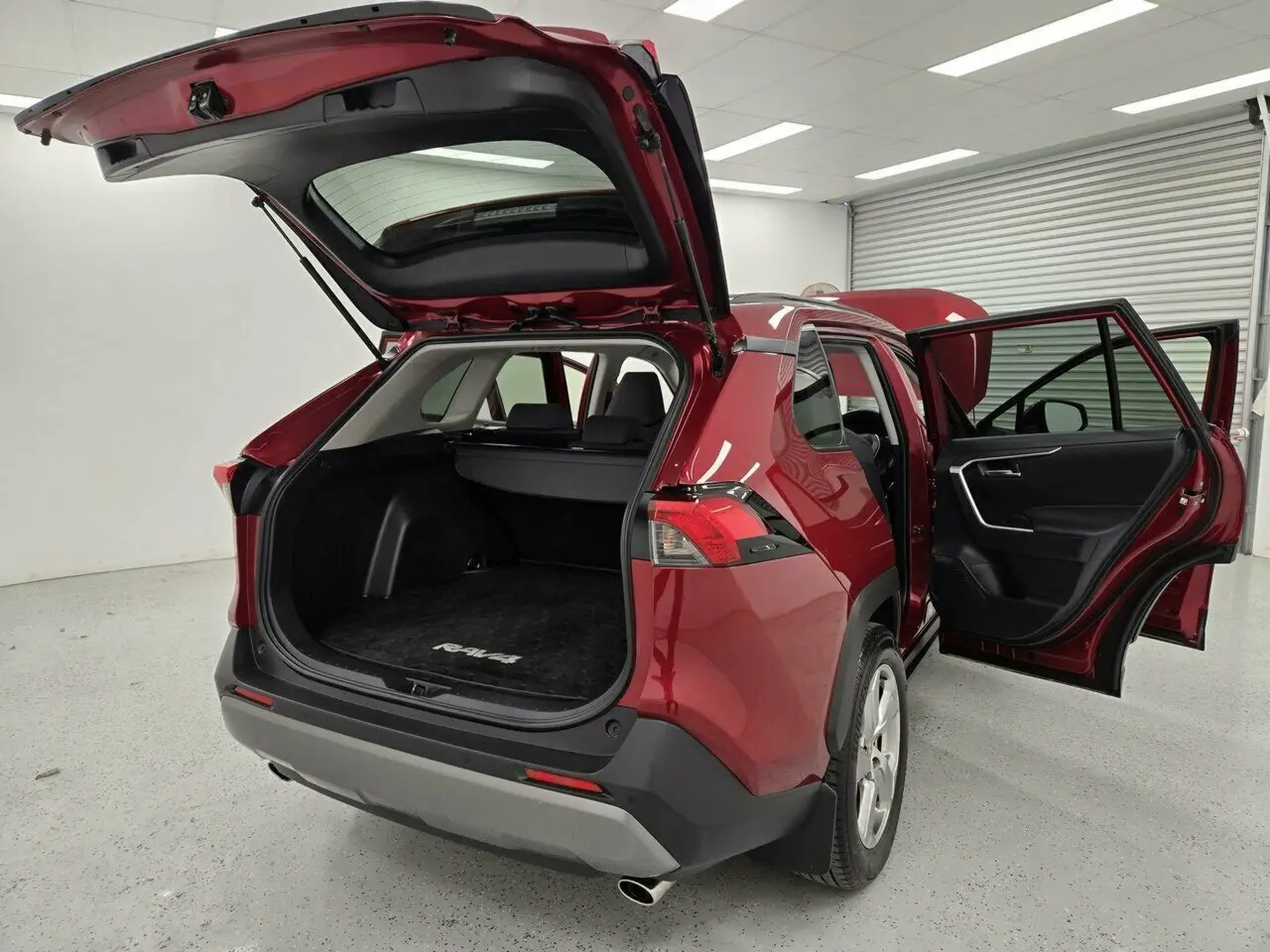 2019 Toyota RAV4 Image 10