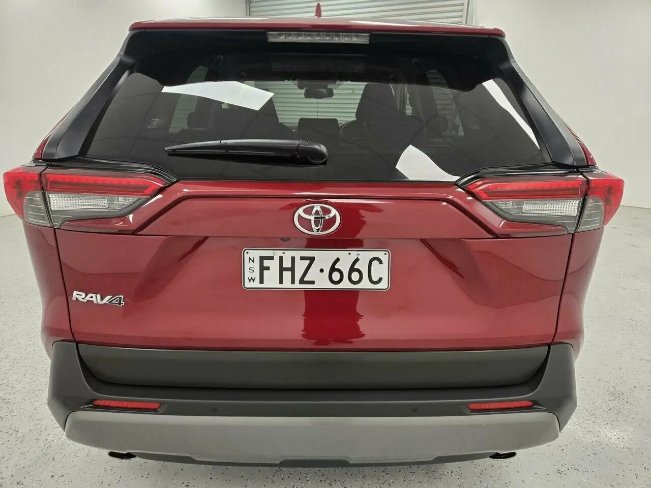 2019 Toyota RAV4 Image 4