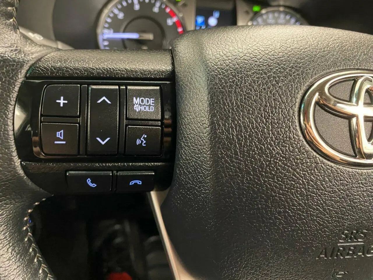 2020 Toyota Hilux Image 24