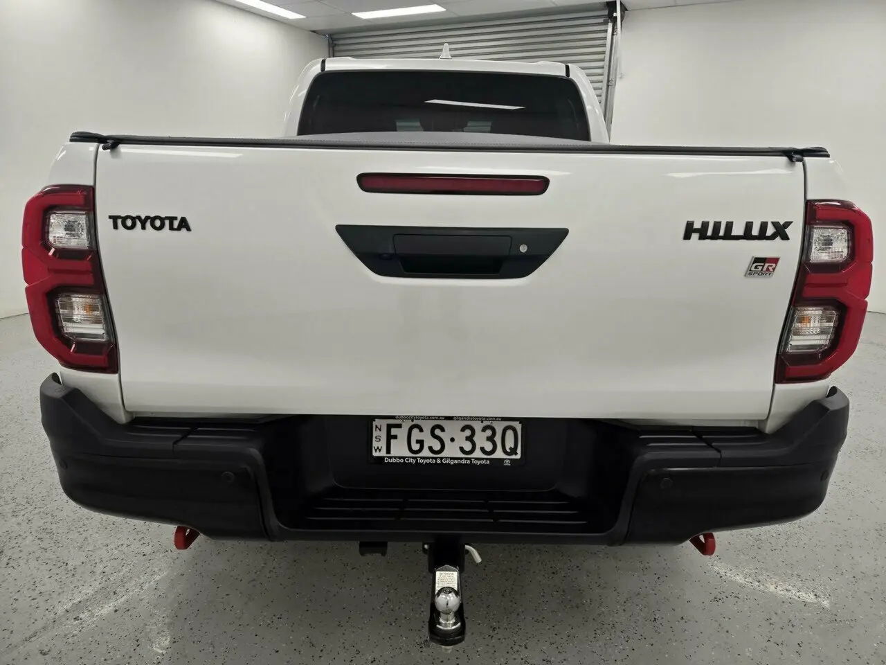 2023 Toyota Hilux Image 4