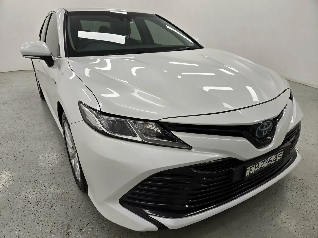 2019 Toyota Camry Image 1