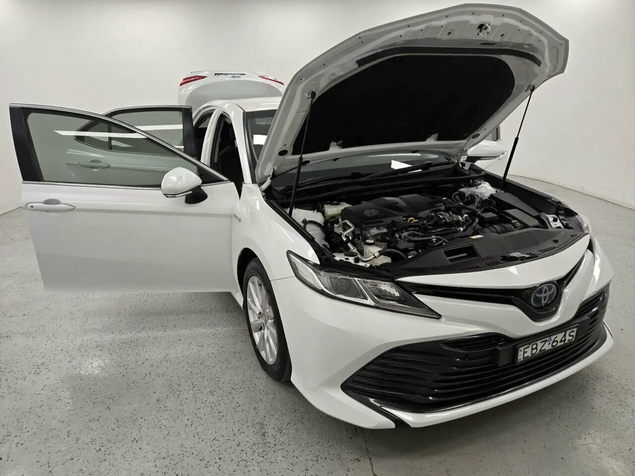 2019 Toyota Camry Image 8