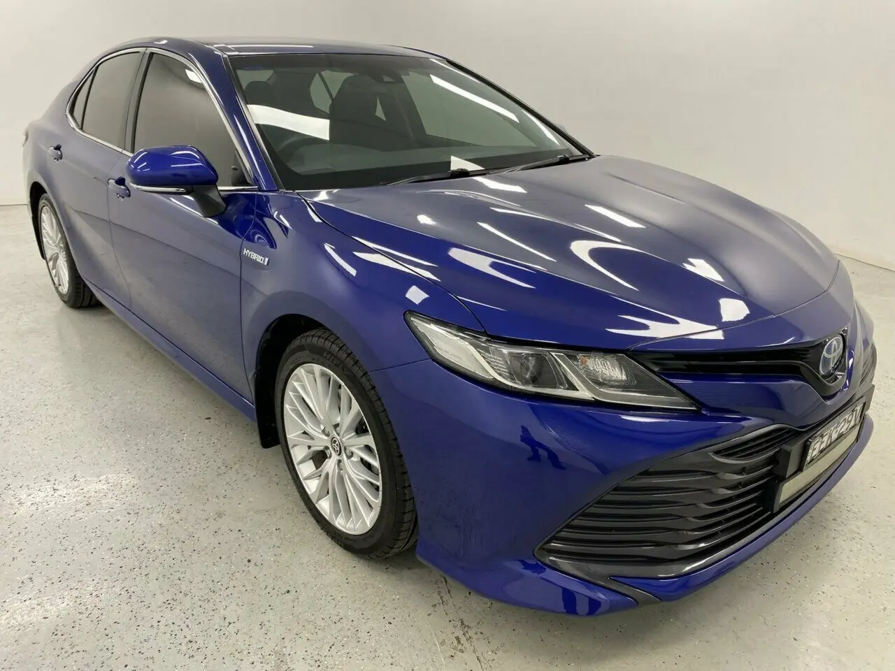 2019 Toyota Camry Image 1